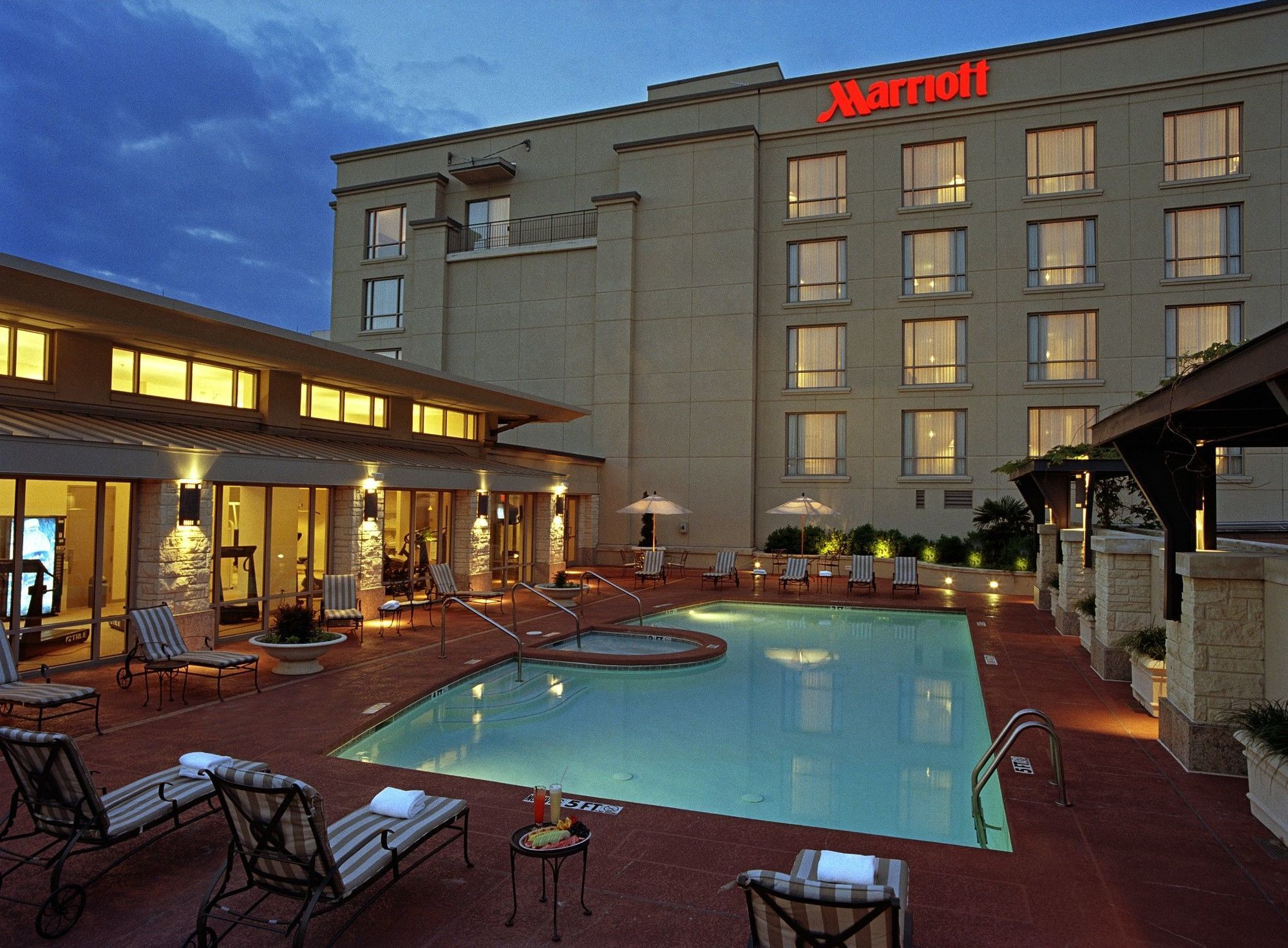 ดัลลัส/พลาโน แมริออท แอท เลกาซี ทาวน์เซ็นเตอร์ Hotel ภายนอก รูปภาพ